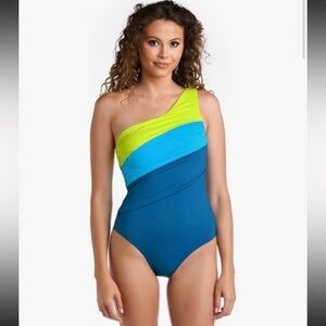 La Blanca Women's Island Goddess Shoulder One Piece Swimsuit NWT 4
